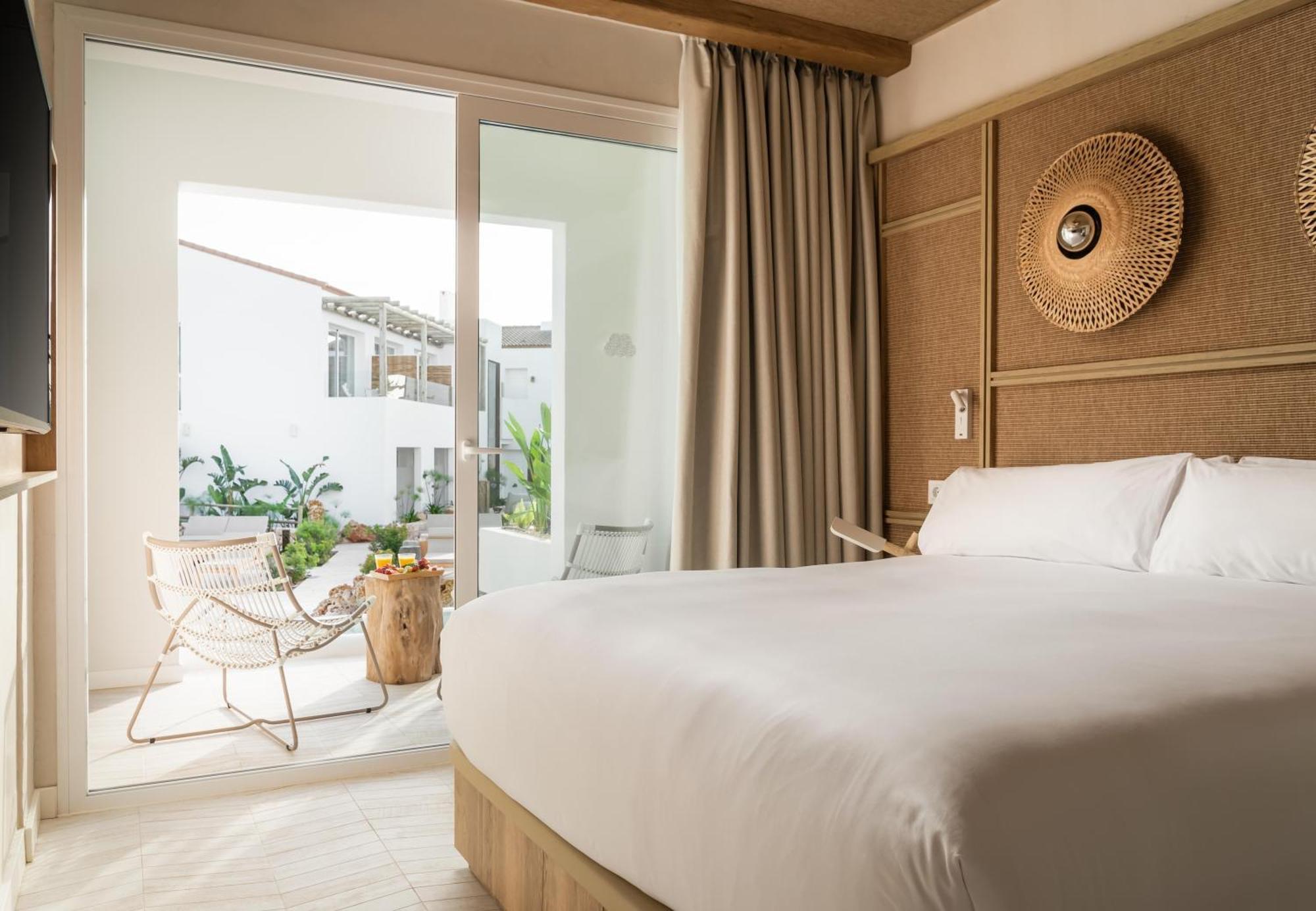 Lago Resort Menorca - Suites Del Lago Adults Only Cala en Bosch Zewnętrze zdjęcie